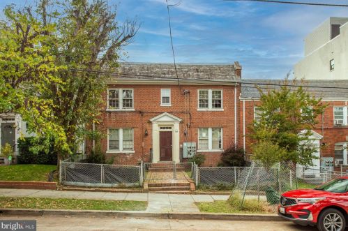 5414 3 St, Washington DC 20003-1933 exterior