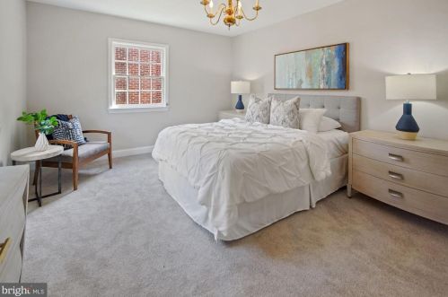 7832 16 St, Washington DC 20012-1210 exterior