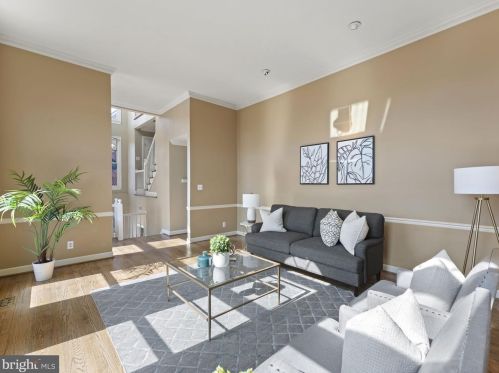 207 Glendale Ave, Alexandria VA 22301-2452 exterior