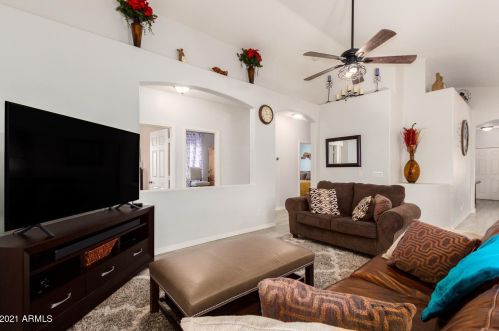 1207 Carson Rd, Phoenix AZ 85041-6615 exterior