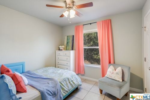 572 Hillside Dr, Spring Branch TX 78070-3808 exterior