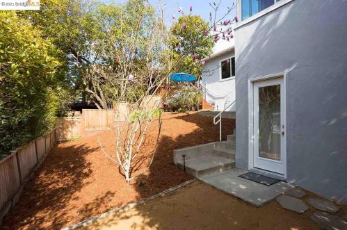 1060 Overlook Rd, Berkeley CA 94708-1712 exterior