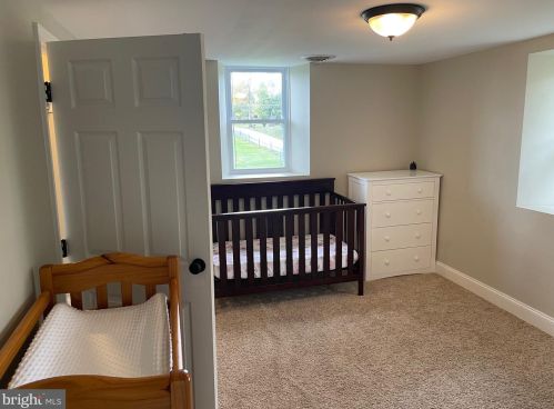 998 Plunkert Rd, Littlestown PA 17340-9643 exterior