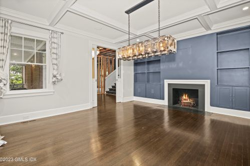 30 Brookridge Dr, Greenwich CT 06830-4830 exterior