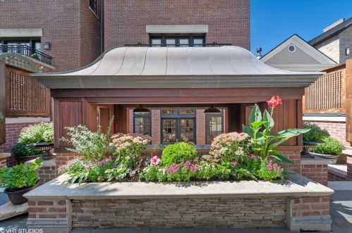 1845 Orch St, Chicago IL 60614-5106 exterior