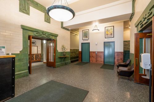 732 Financial Pl, Chicago IL  60605-1708 exterior