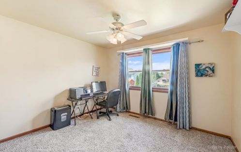 758 Weston Dr, Bull Valley IL 60014-8581 exterior