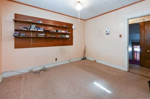 210 Tecumseh Ave, Mount Vernon NY 10553-1933 exterior