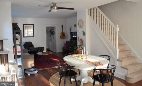 17 Roland Rd, Chester, PA 19015-3225