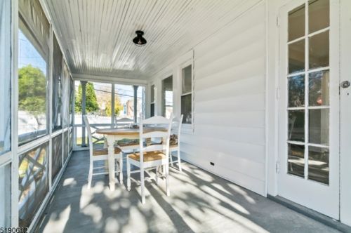 110 Northfield Ave, Town Center NJ  07052-5319 exterior