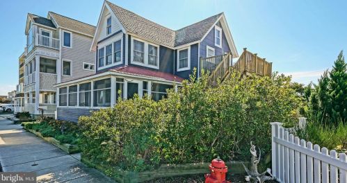 118 Bay Ave, Lewes, DE 19958-1113