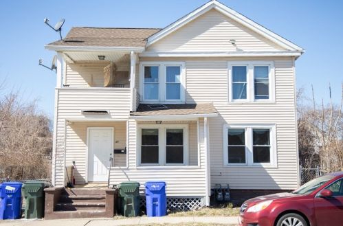 48 Morris St, Springfield, MA 01105-2002