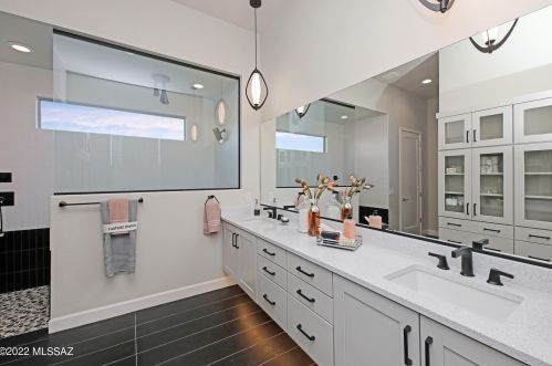 2848 Camino A Los Vientos, Tucson AZ 85718-5009 exterior