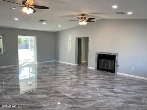 6735 10 St, Phoenix AZ 85086-0912 exterior