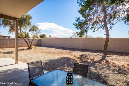 1841 Arroyo Vista Dr, Tucson AZ 85718-5429 exterior