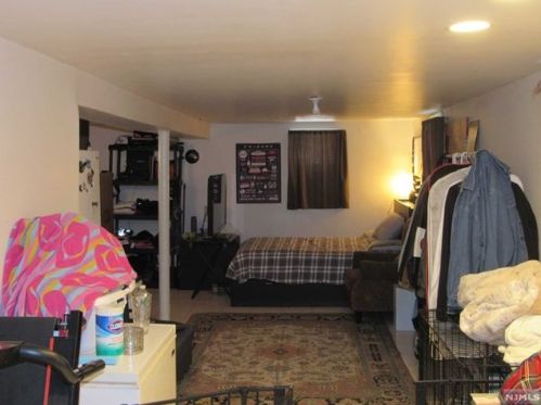 53 Hamilton Ave, Fairview NJ 07022-2040 exterior