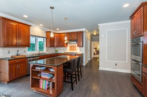 6 Cornell Dr, Dover NJ 07869-3537 exterior