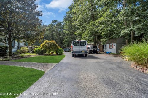 26 Frank Applegate Rd, Jackson Twp NJ 08527-2455 exterior