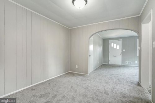 872 Bellevue St, Washington DC 20032-6002 exterior