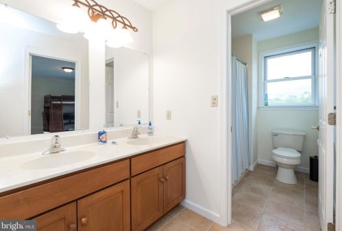 30 Hershey Dr, Pottstown PA 19465-8137 exterior