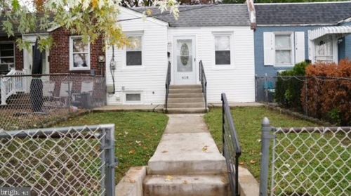 618 34th St, Camden, NJ 08105-1610