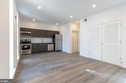 2062 2nd St, Philadelphia PA 19122-0033 exterior