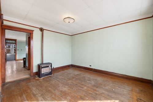 4339 Sacramento, Chicago IL 60655-2121 exterior