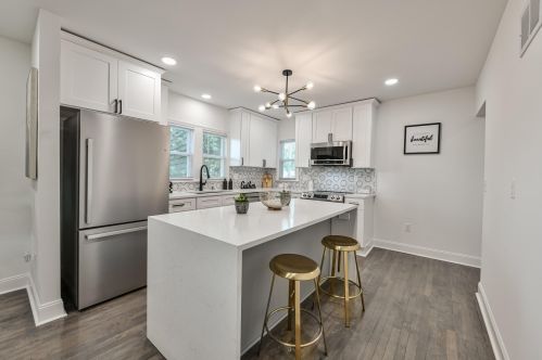 4235 92nd St, Milwaukee WI  53228-2133 exterior