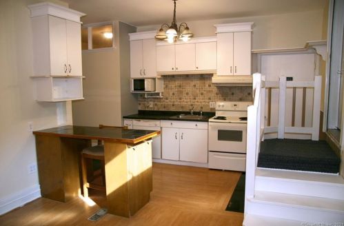 286 Orchard St, Wallingford CT  06492-4548 exterior