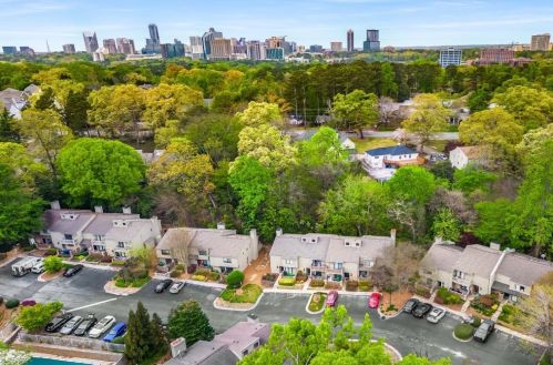 1236 Druid Knoll Dr, Atlanta GA  30319-4110 exterior