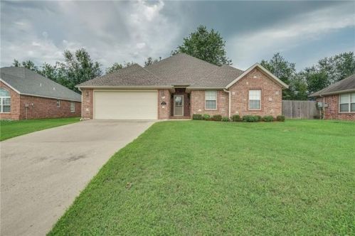 3841 Rosebud Ave, Springdale, AR 72764-1778