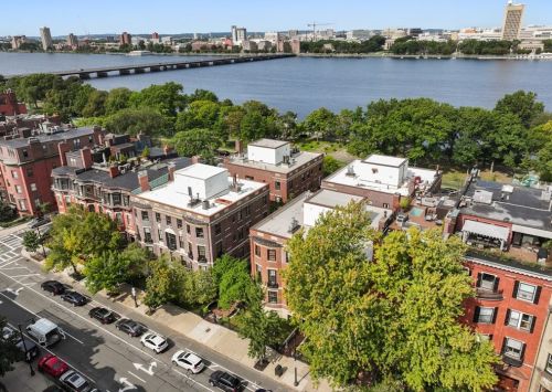 360 Beacon St, Boston MA  exterior