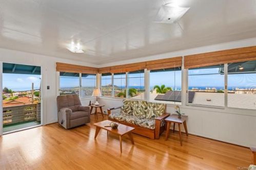 1652 Bertram St, Honolulu HI  96816-2001 exterior