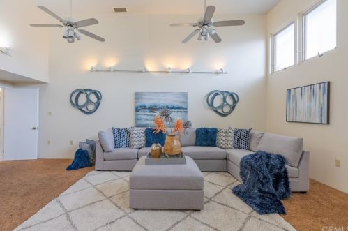 15542 Cornuta Ave, Bellflower CA 90706-4805 exterior