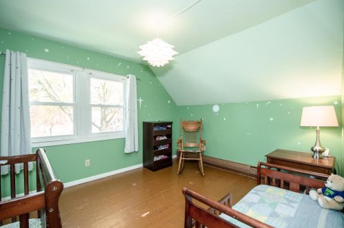 1151 Charlton St, Saint Paul MN 55118-2119 exterior