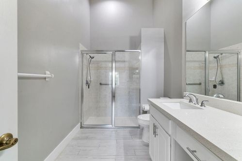 8362 Logia Cir, Boynton Beach FL 33472-7113 exterior