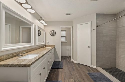 5611 Frst Timbers Dr, Humble TX 77346-1937 exterior