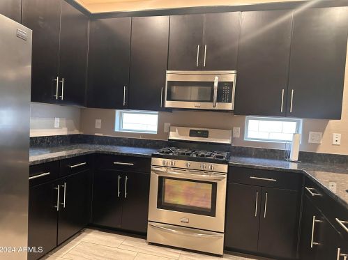 3883 Desert Broom Dr, Chandler AZ  85286 exterior