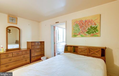 1503 Cool Spg Dr, Alexandria VA 22308-1619 exterior