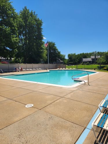 31 Metacomet Dr, Meriden CT  06450-3575 exterior