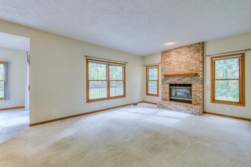 27526 Rolling Pines Ct, Lawton MI 49065-8601 exterior