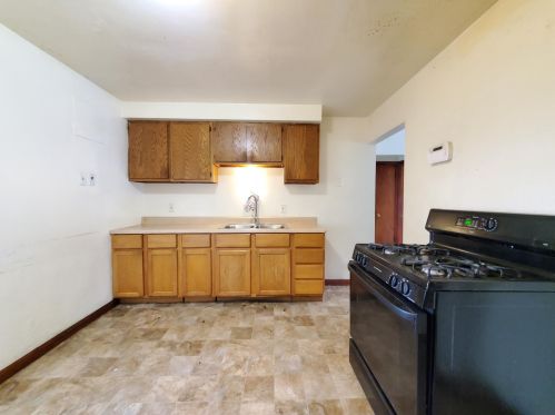 5059 51st Blvd, Milwaukee WI  53218-4330 exterior