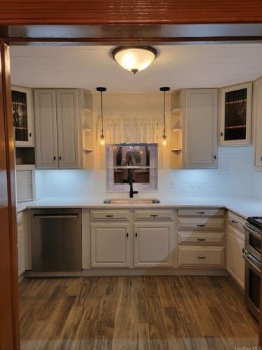 323 Grand Ave, Poughkeepsie NY 12603-4403 exterior