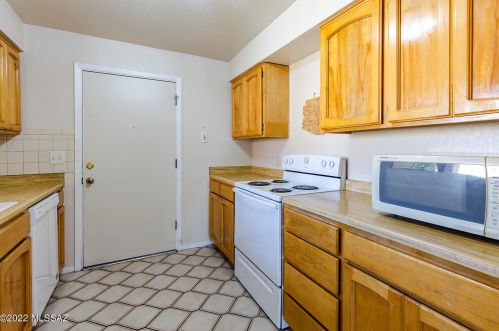 4231 Presidio Rd, Tucson AZ  85712-1044 exterior