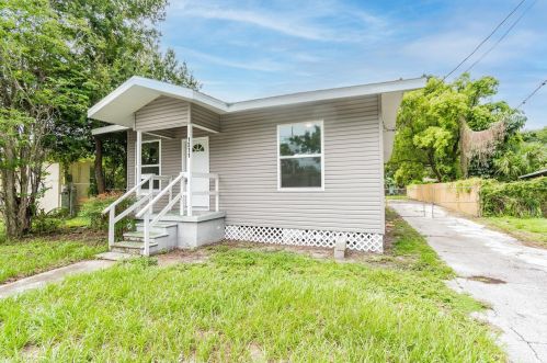 1311 29th Ave, Tampa, FL 33605-1041