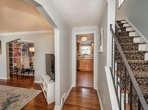 805 Fruithurst Dr, Pittsburgh PA 15228-2565 exterior