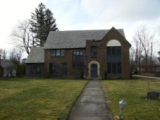 2968 Glengary Rd, Cleveland OH  44120-1733 exterior