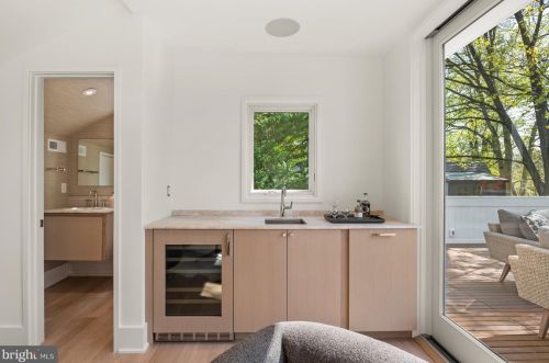 2838 Chesterfield Pl, Washington DC  20008-1015 exterior