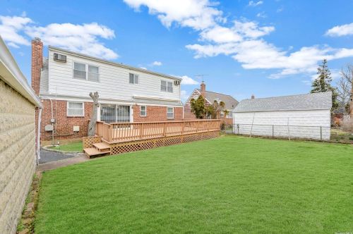 52 Birchwood Dr, Valley Stream, NY 11580-1908