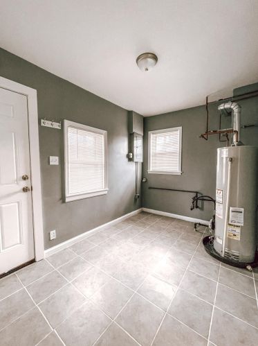 1054 Amity Ave, Meskegon MI  49442-3711 exterior